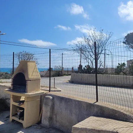 Casa Vacanze Triscina Apartment